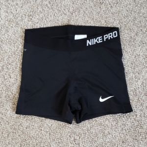 Nike Pro Women's Compression Shorts Medium